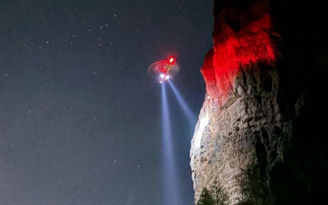 Historic night rescue in the Dolomites with Aveo Sapphire AW