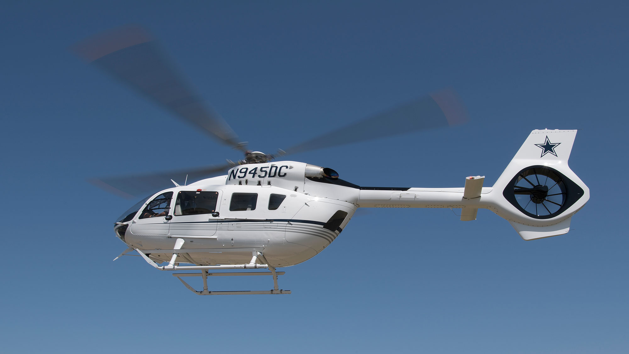 Dallas Cowboys Score with New Airbus H145 Helicopter... and of course with Aveo lights!