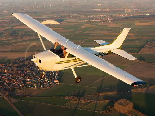Cessna - Aveo Crystal Conforma - conformal aircraft lighting solution - navigation position strobe lights