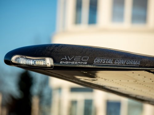 Cessna - Aveo Crystal Conforma - conformal aircraft lighting solution - navigation position strobe lights